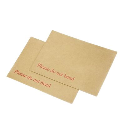 Grijzige harde karton achter zak enveloppen zakelijke enveloppen met gepersonaliseerd ontwerp
